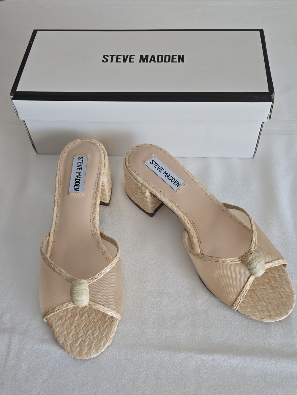 Steve Madden Beige Woven Low Block Heel Mules.Size 9